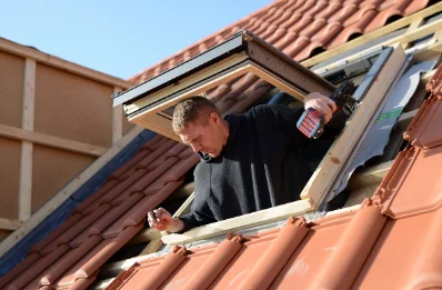 Pose de fenêtres de toit Velux à Mézière
